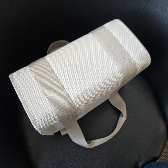 Lululemon Canvas Mini Tote 4.5L - Picture 7 of 9